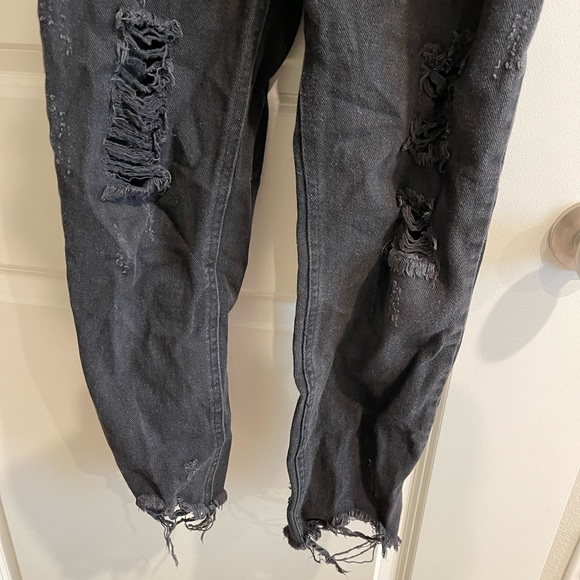 Cute ripped overalls - Picture 4 of 4